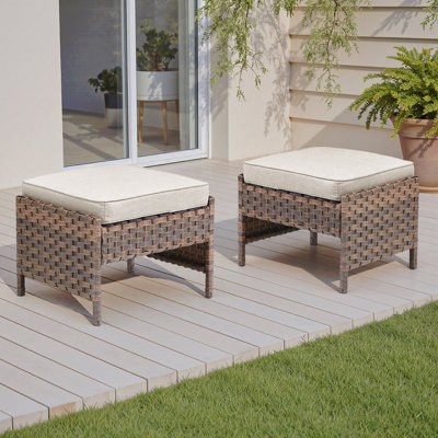 Outdoor Pe Wicker Ottomans Set Of 2, Patio Brown Rattan Footrests With Beige Cushion For Backyard Or Deck