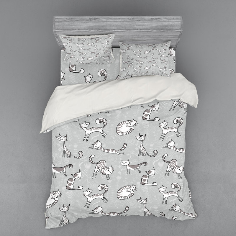 Modern & Contemporary Paisley Duvet Cover, Queen Duvet Cover + 3 Additional Pieces