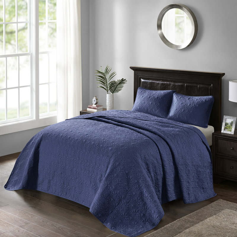 Couvre-lit réversible bleu marine simple - matelassé et coton prélavé pour une chambre à coucher impeccable