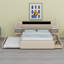 Lit plateforme tapissier avec lampes de lecture-659041674