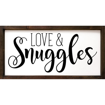 Love and Snuggles (affiche encadrée)