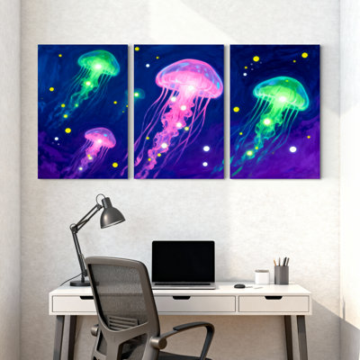 Ensemble de 3 impressions sur toile, "Nautical & Beach Glowing Jellyfish In Deep Ocean Night"