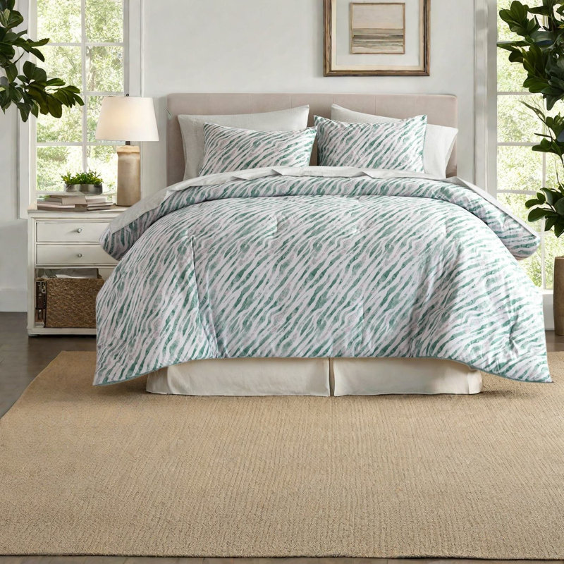 -Piece Cal King Bedding Sets, Microfiber Comforter Set, Modern Bedroom