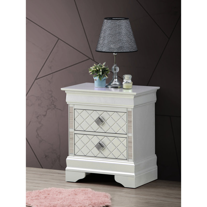 Table de chevet 24 'x 21' l 16 'champagne argenté - sans assemblage, deux tiroirs, attrait élégant