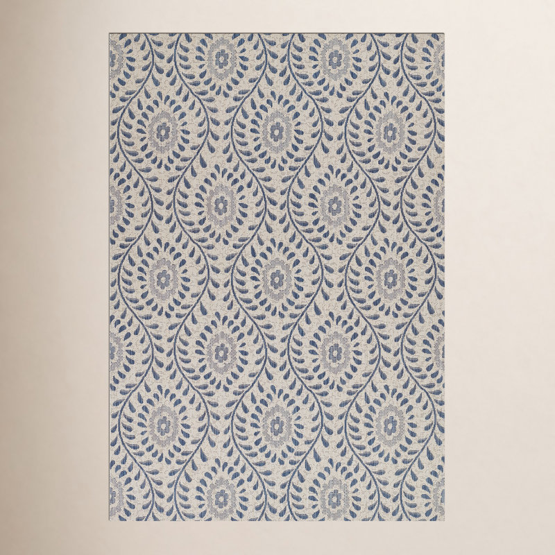 Tapis intérieur / extérieur bleu / gris à motif floral Kasey, Rectangle 6 pi 6 po x 9 pi