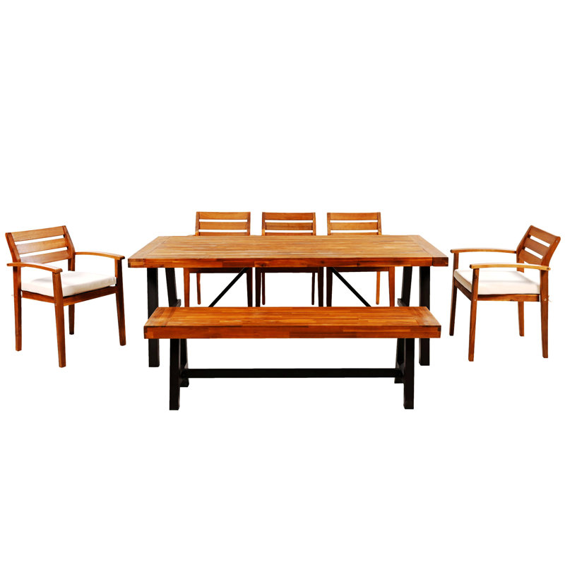 Mobilier d'extérieur classique avec coussins, chaises ergonomiques et banc
