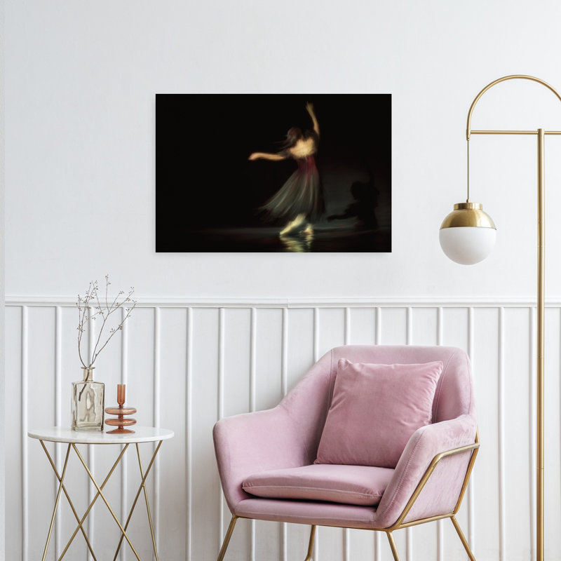 Tableau abstrait et élégant représentant un jeu d'ombres dansantes, H 24 po x l 36 po