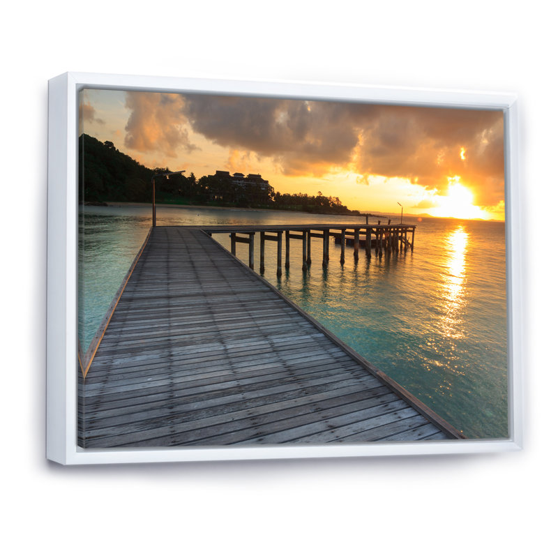 «Bridge Path To Morning Sun», reproduction sur toile, H 30 po x l 40 po x P 1,5 po, Cadre flottant blanc