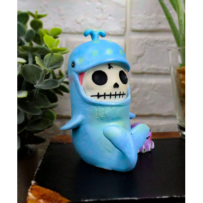 Deontrae Handmade Resin Figurine / Sculpture Decorative Object