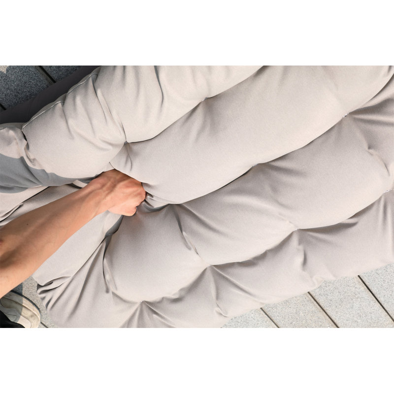 Fauteuil à œufs beige avec coussin, Beige
