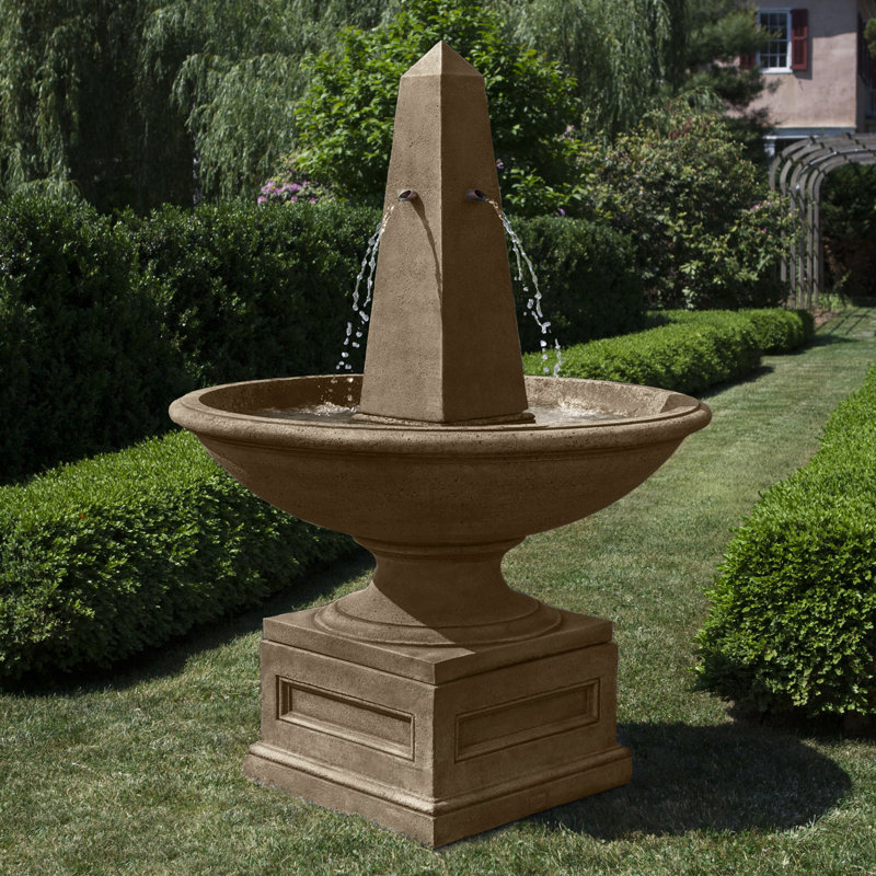 Fontaine en ciment Condotti, Pierre calcaire vieillie