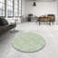 Tapis vert à motif floral-746580386