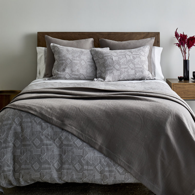 The Met X Ann Gish Great Hall Traditional Cotton Geometric Shapes Coverlet, Queen Coverlet + 2 Euro Shams, Ash