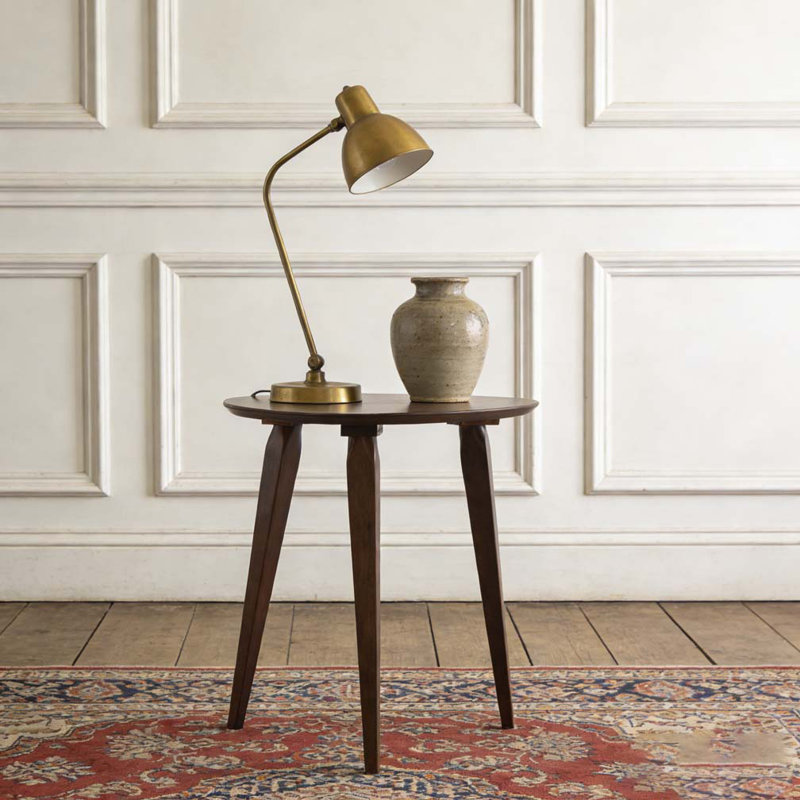 Table de bout, Noyer