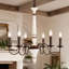 Lustre rétro rustique à 6 lumières, style chandelle, luminaire suspendu idéal pour salle à manger, îlot de cuisine ou salon, coloris blanc et rouille.