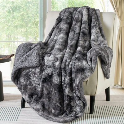 Bedsure Fuzzy Reversible Blanket, Plush And Furry Faux Fur