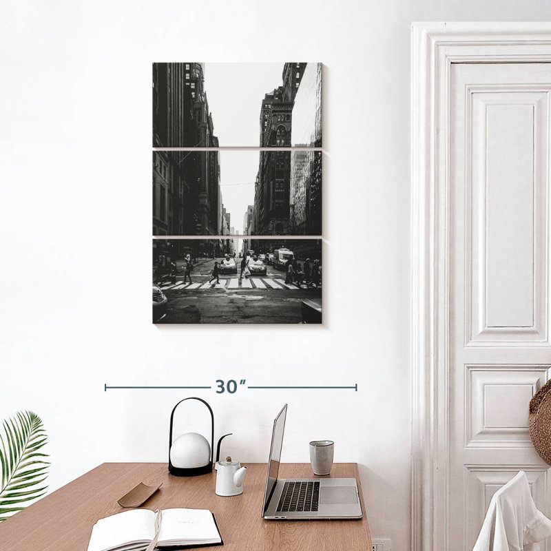 Sireci Crossing NY Street, 32'' H x 20'' W