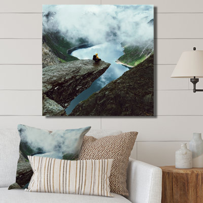 " Exploring Hiking Mountain Views "