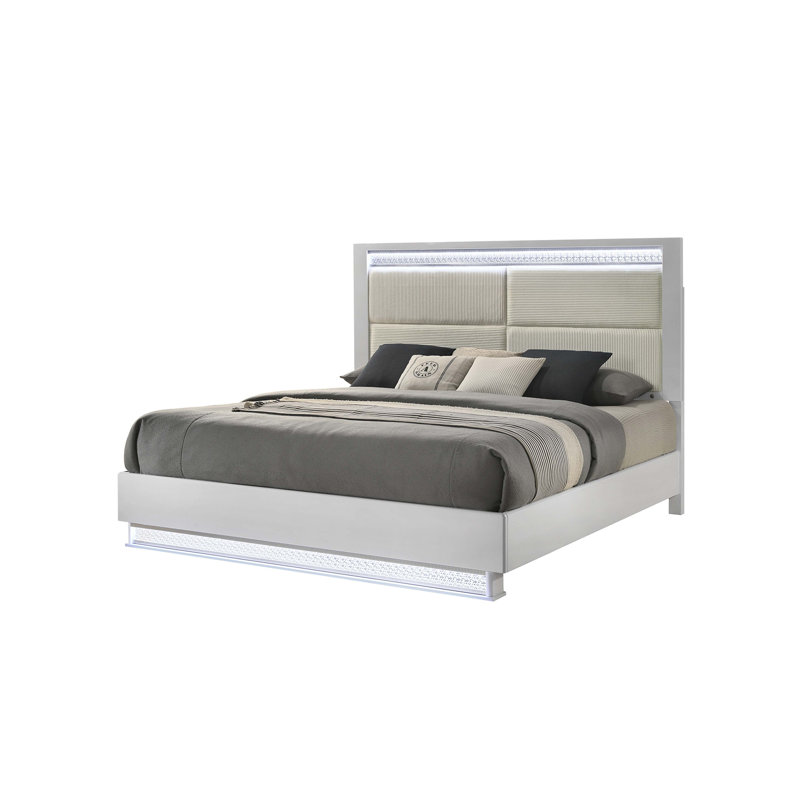 Grand lit Glam de style moderne avec tête de lit à DEL et bois, Grand lit