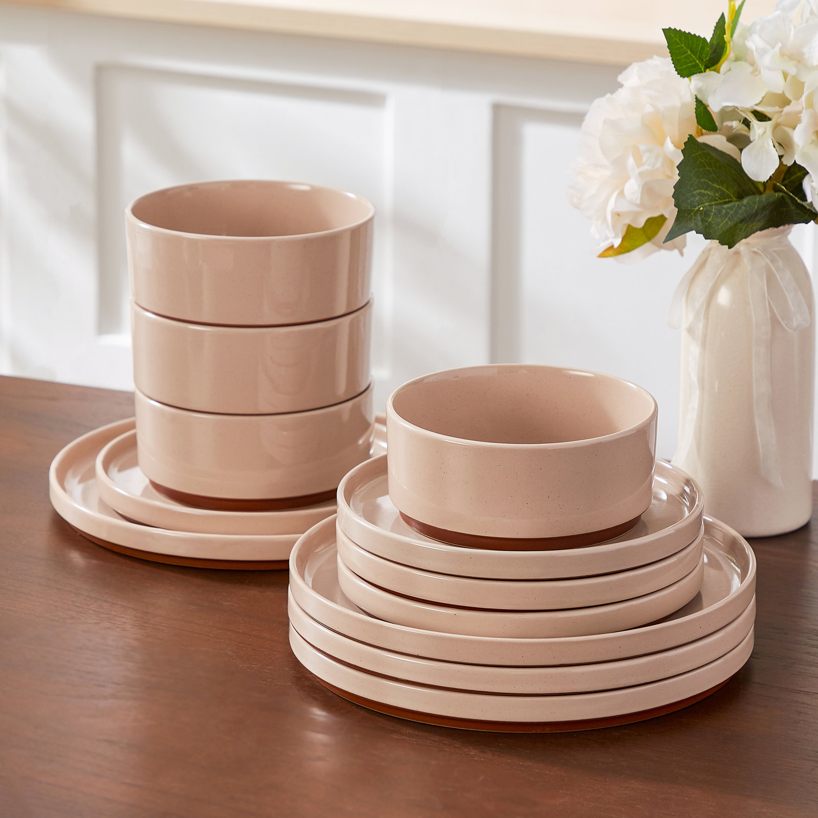Stratton Ceramic Dinnerware Set - Service for 4, Pink