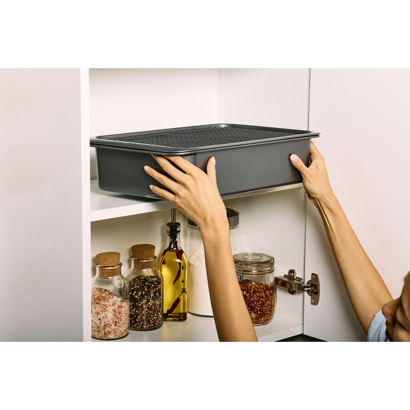 Chicago Metallic 7-piece Nesting Bakeware Set