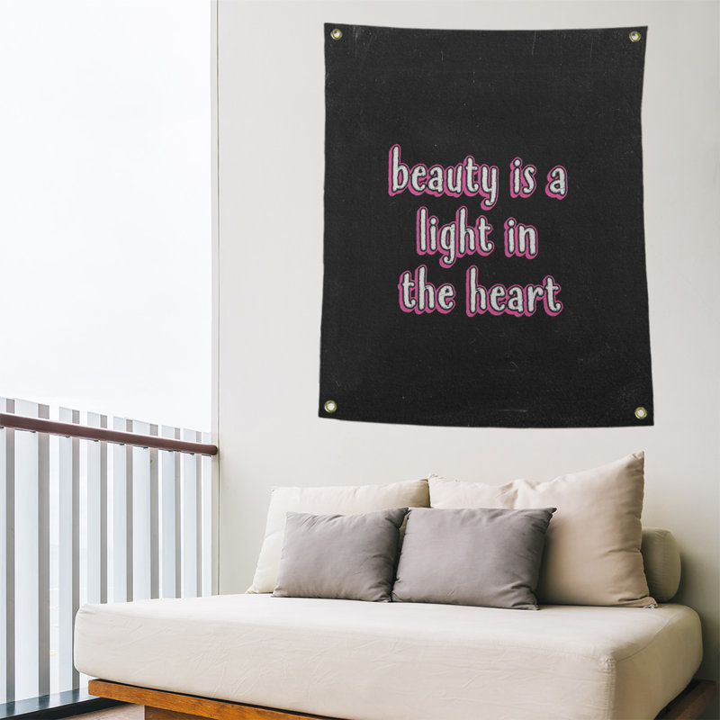 Tapisserie tableau noir en polyester citation beauté, H 36 po x l 26 po, Rose