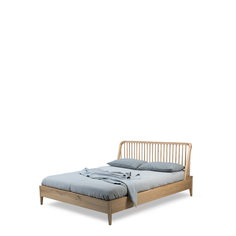 Spindle Solid Wood Bed, Queen, Oak