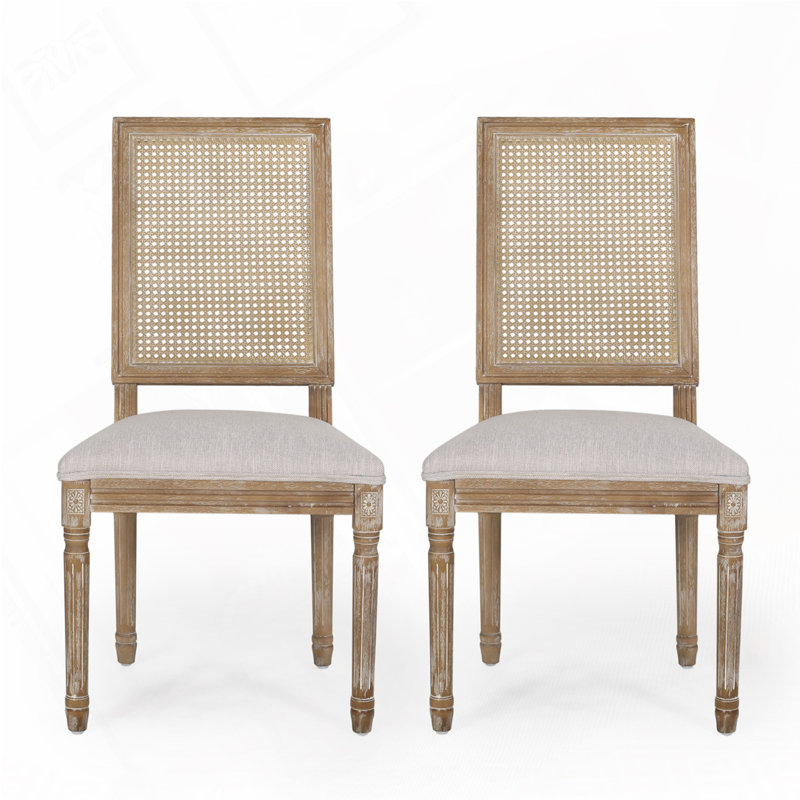 Chaise en bois, dossier en rotin