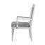 De 2 chaises avec accoudoirs - Revêtement en tissu doux et structure en bois pour une expérience de repas confortable Conception sophistiquée avec élégance des sièges rembourrés