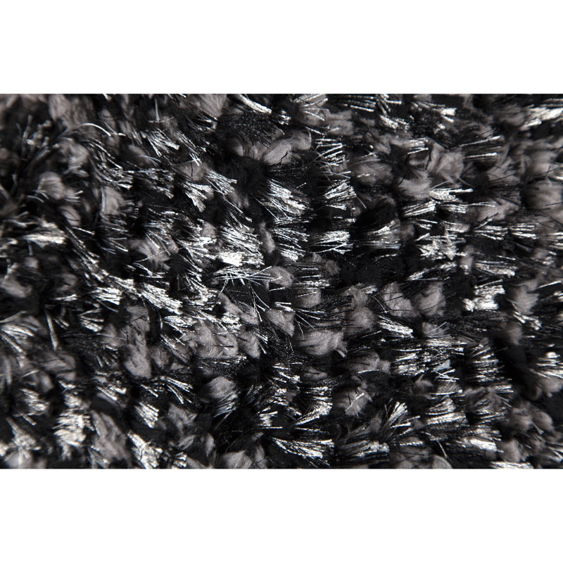 Tapis noir Siguna, Rectangle 5 pi 3 po x 7 pi 3 po