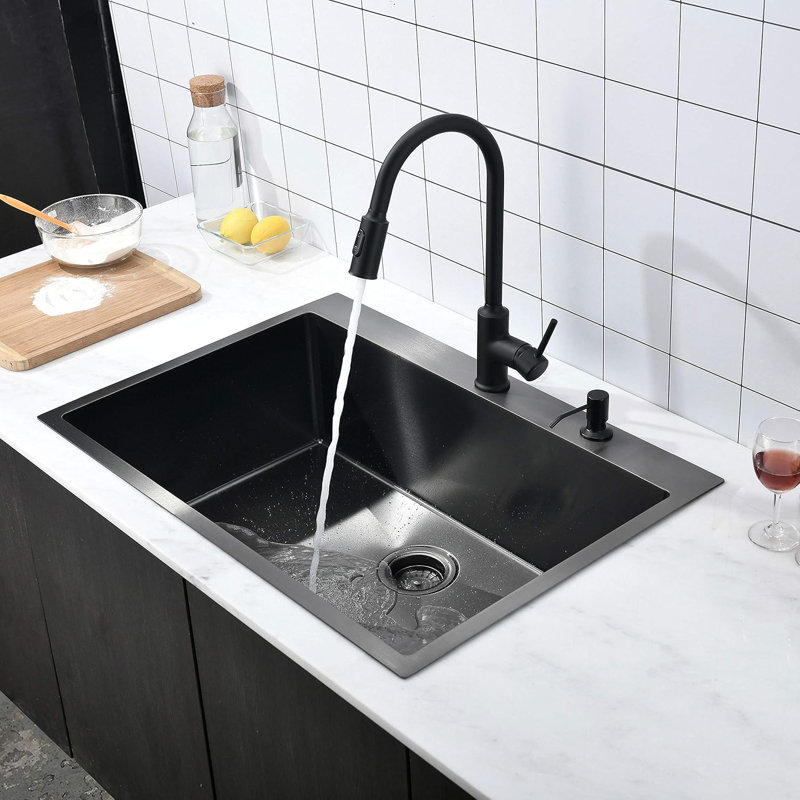 Évier de cuisine à simple cuve en acier inoxydable 33 po L