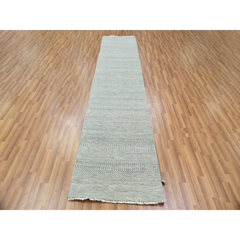 Tapis unique nouvel âge 2 pi 6 po x 12 pi 4 po Jimesha