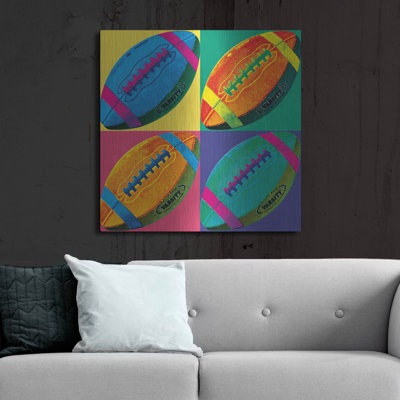 Art mural en métal luxueux «Ball Four Football C» par Wild Apple, 36 po x 36 po