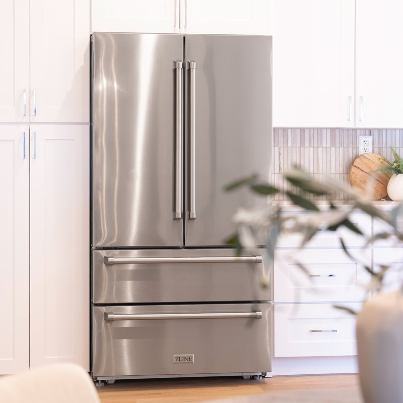 ZLINE 36" 22.5 cu. ft 4-Door French Door Refrigerator with Ice Maker, Black Stainless Steel