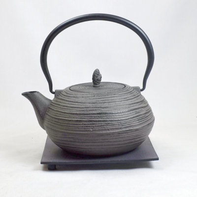 Bloomsbury Market Edmee 1.2ml Solid Colour Teapot