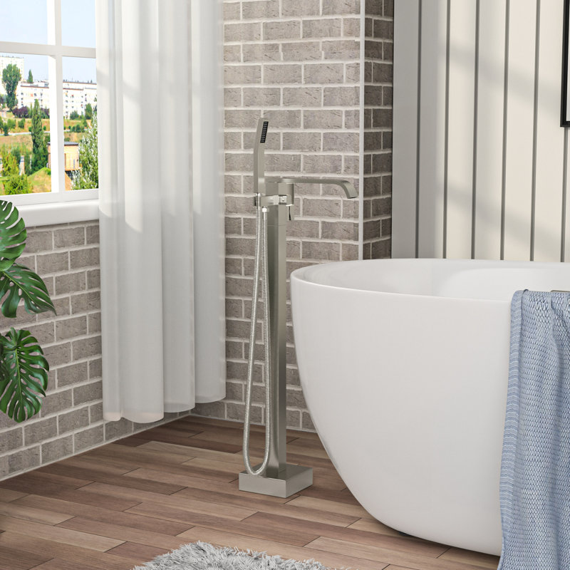 ° Rotating Spout Brass Modern Free-standing Tub Faucet For Luxurious Bathroom Experience