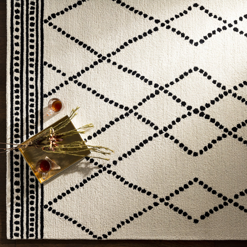 Rectangle Barbarella Handmade Tufted Wool Area Rug in Cream/Black, Rectangle 5' x 7'6"