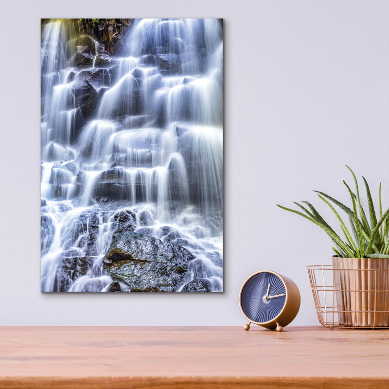 «Kanto Lampo Waterfall» par Mark A Paulda, H 16 po x l 12 po