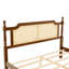 Structure de lit en bois de pin grand avec rotin avec tête et pied de lit, avec base de lit central rehaussée, noyer-791346874