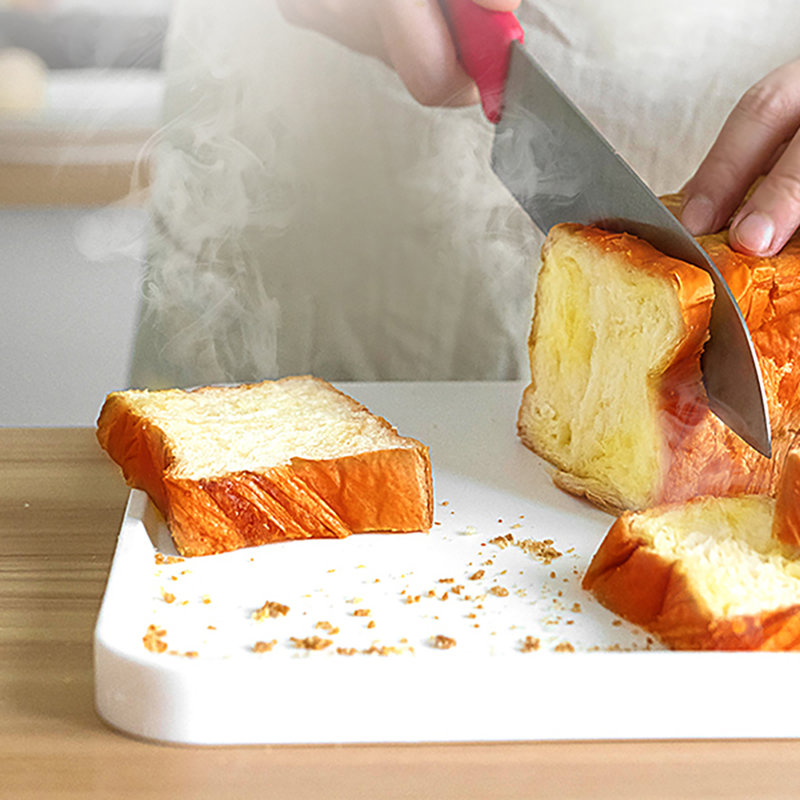 Convenient Cutting Board with Edges