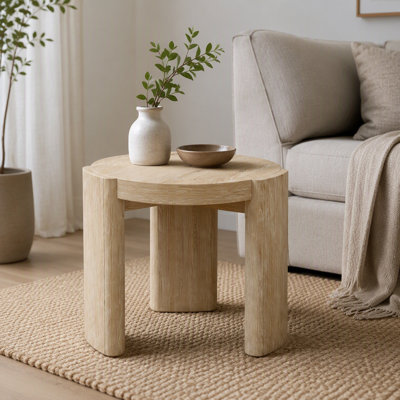 Table d'appoint ronde moderne de 20,2 pouces de couleur naturelle avec pieds ronds, combinaison de panneau de fibres à densité moyenne en bois massif, petite table basse simple pour le salon