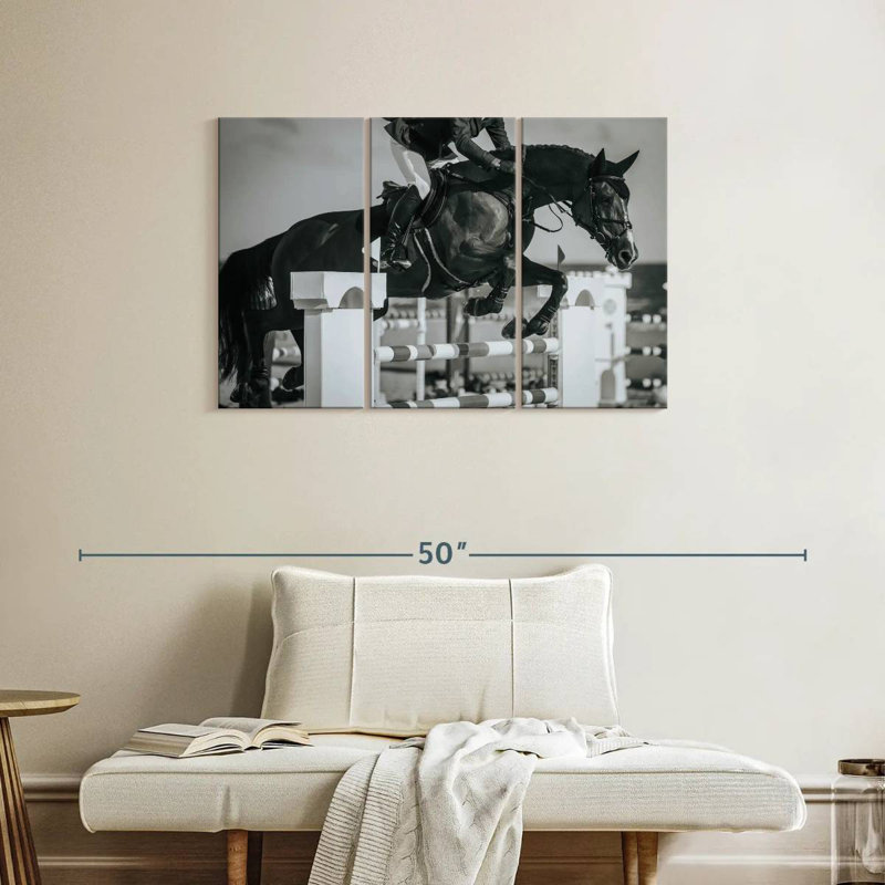 Sireci BW Equestrian Jumping, 24" H x 38" W