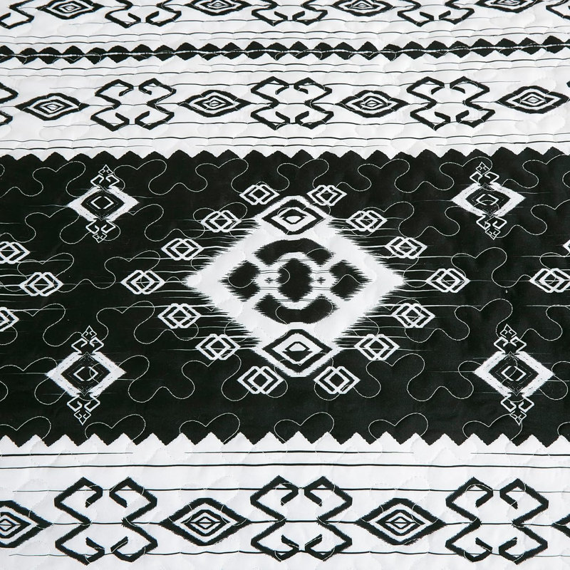 King Size Black and White Microfiber Geometric Quilt Set