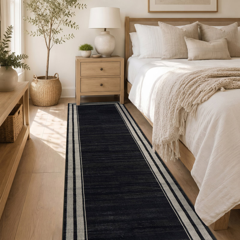 Tapis noir antidérapant à bordure rayée lavable à la machine, 2 pi x 12 pi