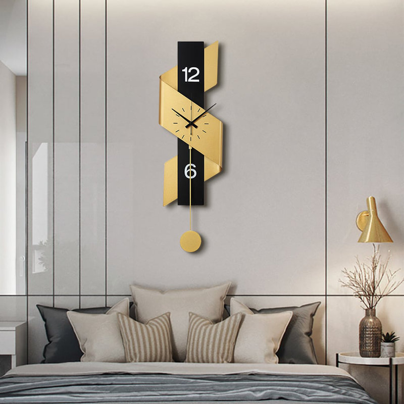Très grande horloge murale 34,3 po