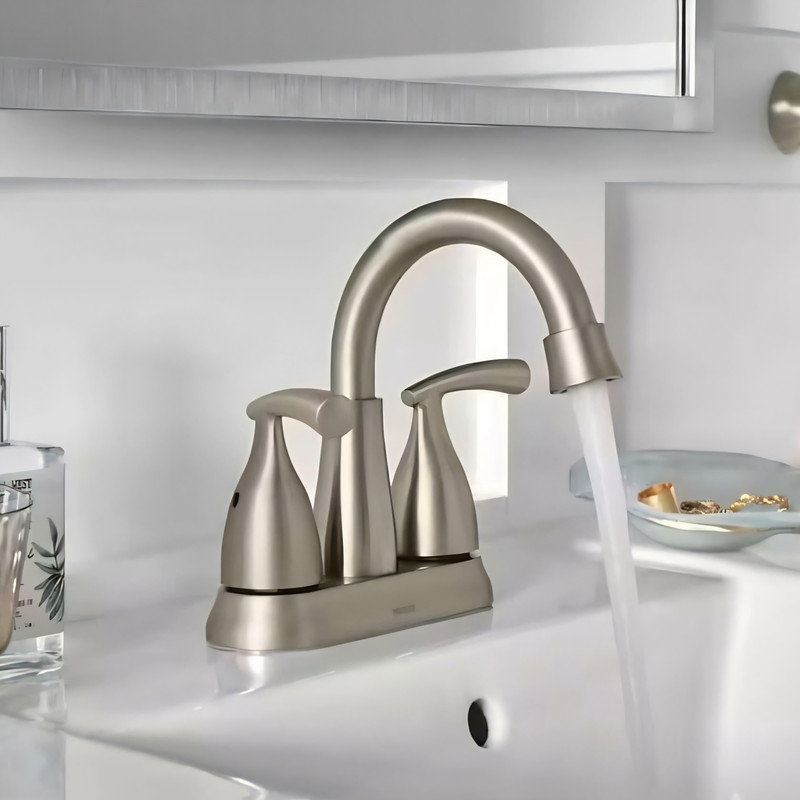 Robinet de salle de bain central à deux poignées MOEN Essie en nickel brossé résistant aux taches