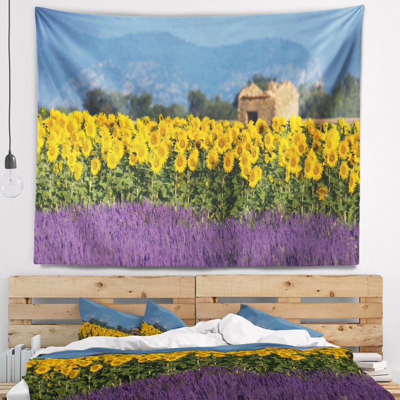 Tapisserie lavande et tournesol en Provence, H 50 po x l 60 po