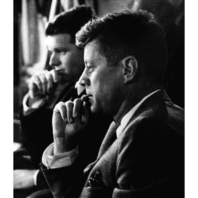 JFK avec Robert Kennedy, 1960 IMA-T272, H 17 po x l 15 po