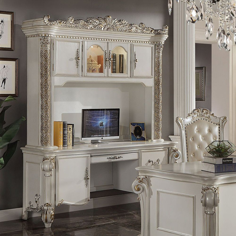 Bureau d'ordinateur et bahut Foeller