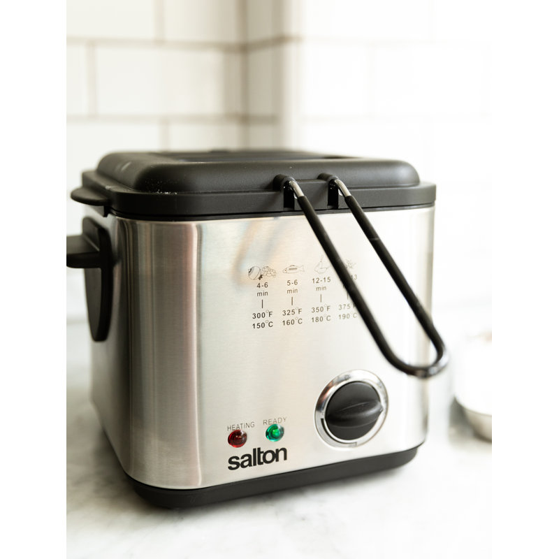 Salton Compact Deep Fryer